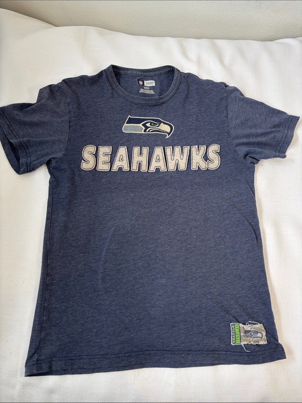 NFL Seahawks Men's Navy Blue Short Sleeve Tee vintage looking -381sku